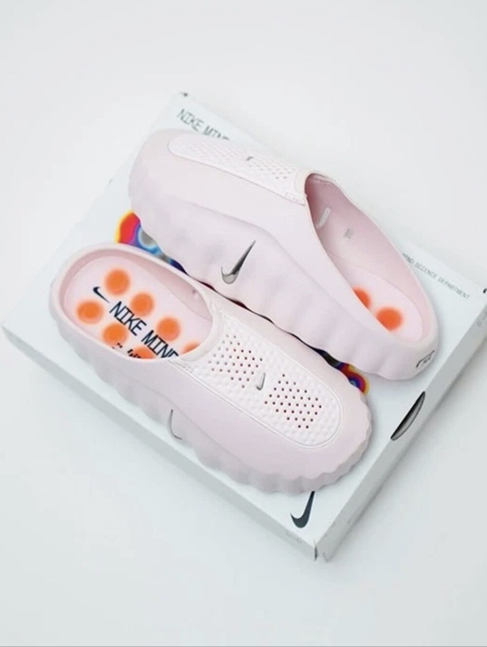 ***RUNS SMALL*** Women's Unisex Size 7 Nike Mind 001 Pink Pearl Slide Mule - Picture 2 of 7